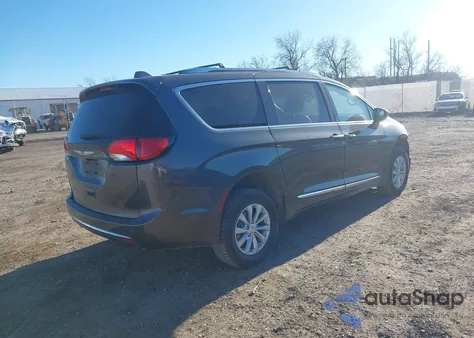 2018 Chrysler Pacifica Touring L z USA, uszkodzony, nr VIN 2C4RC1BG4JR306673